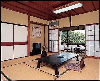 Отель Gyotakuso Suzuki-Ya Ryokan Минамибосо Экстерьер фото